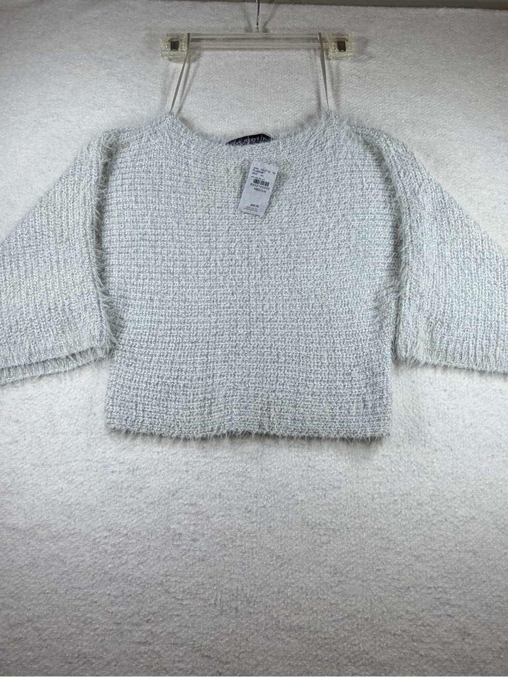HTFVE (Buckle) Women’s Silver Shimmer Fuzzy Textured Cropped Sweater Size M NEW
